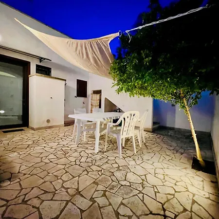 Mameli House *